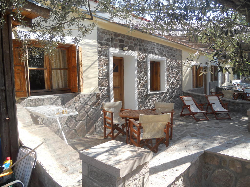 מית'ימנה Nadia Apartments מראה חיצוני תמונה