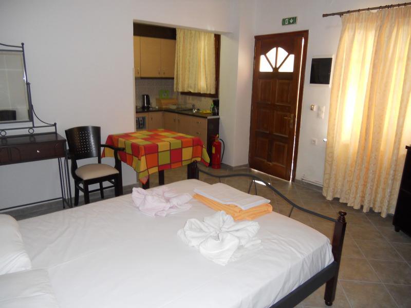 מית'ימנה Nadia Apartments מראה חיצוני תמונה