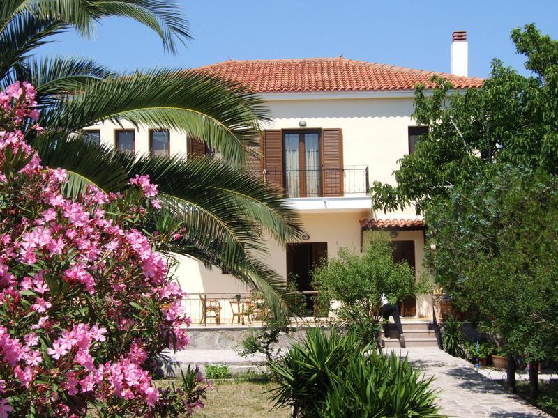 מית'ימנה Nadia Apartments מראה חיצוני תמונה