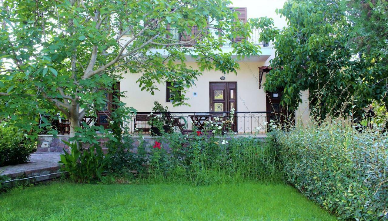 מית'ימנה Nadia Apartments מראה חיצוני תמונה