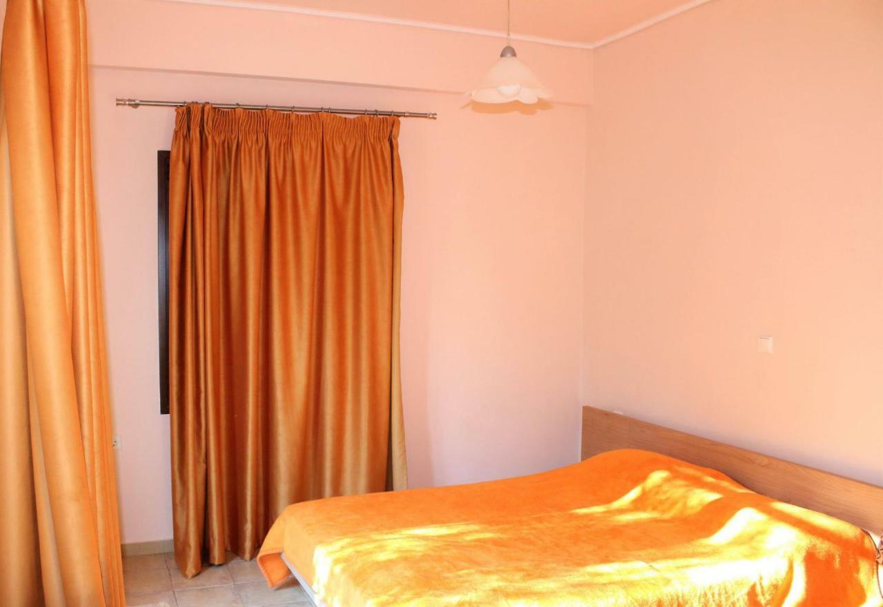 מית'ימנה Nadia Apartments מראה חיצוני תמונה